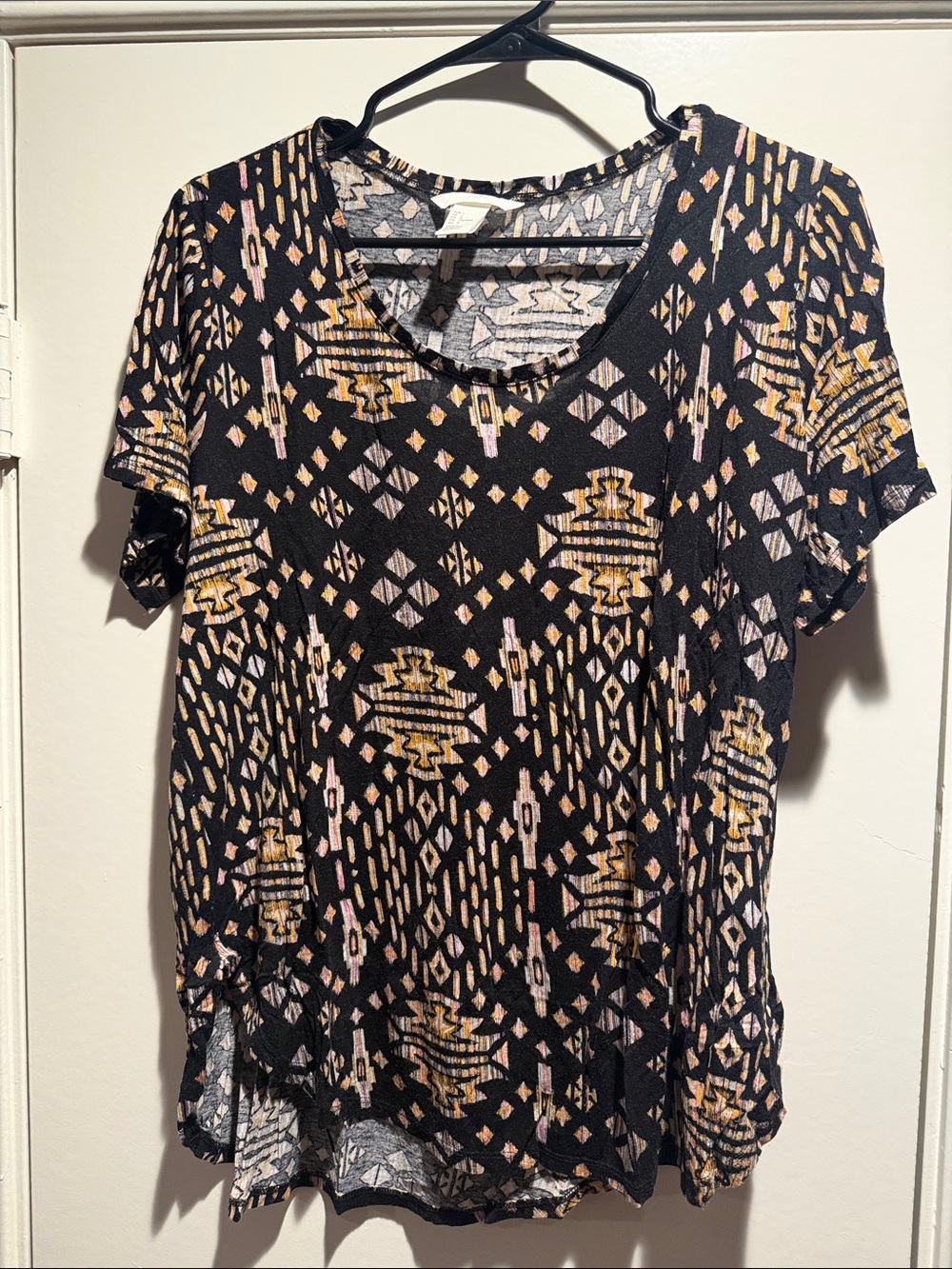 H&M Women’s Black Patterned Short Sleeve Top - Multicolor Print Size L
